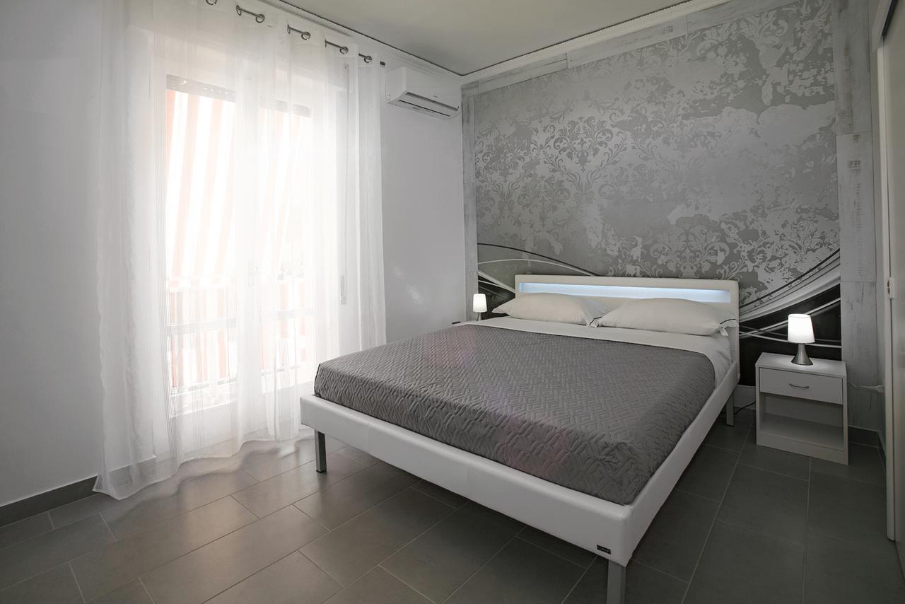 Enjoy Vida Bed & Breakfast Casola di Napoli Exterior photo